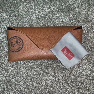 Ray-ban sunglass case & cloth
